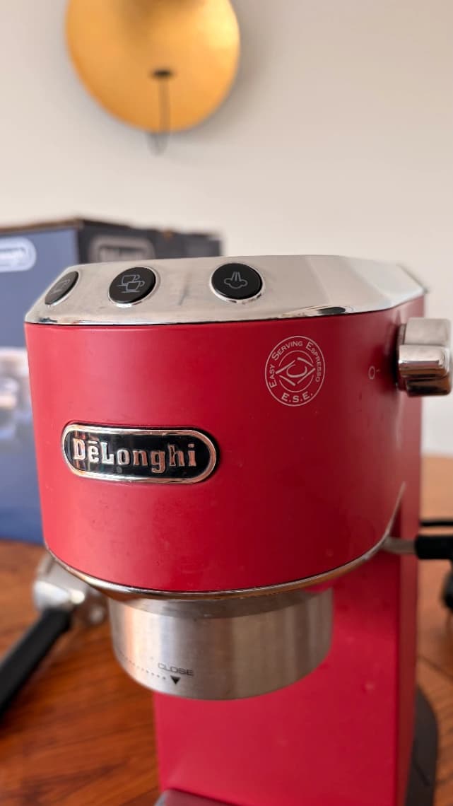 Delonghi Dedica Portafilter Coffee Maker - Red